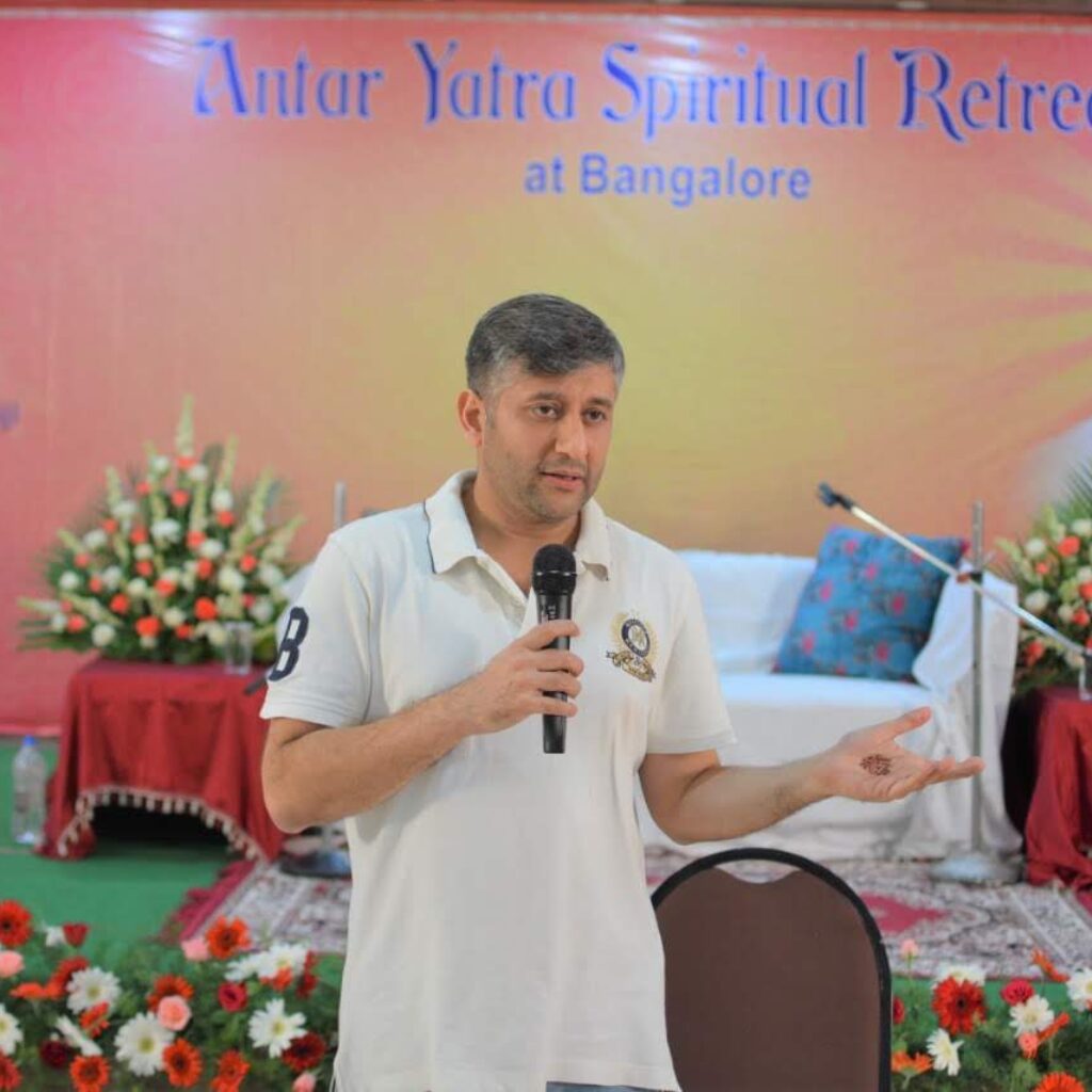 ashram meditation retreat