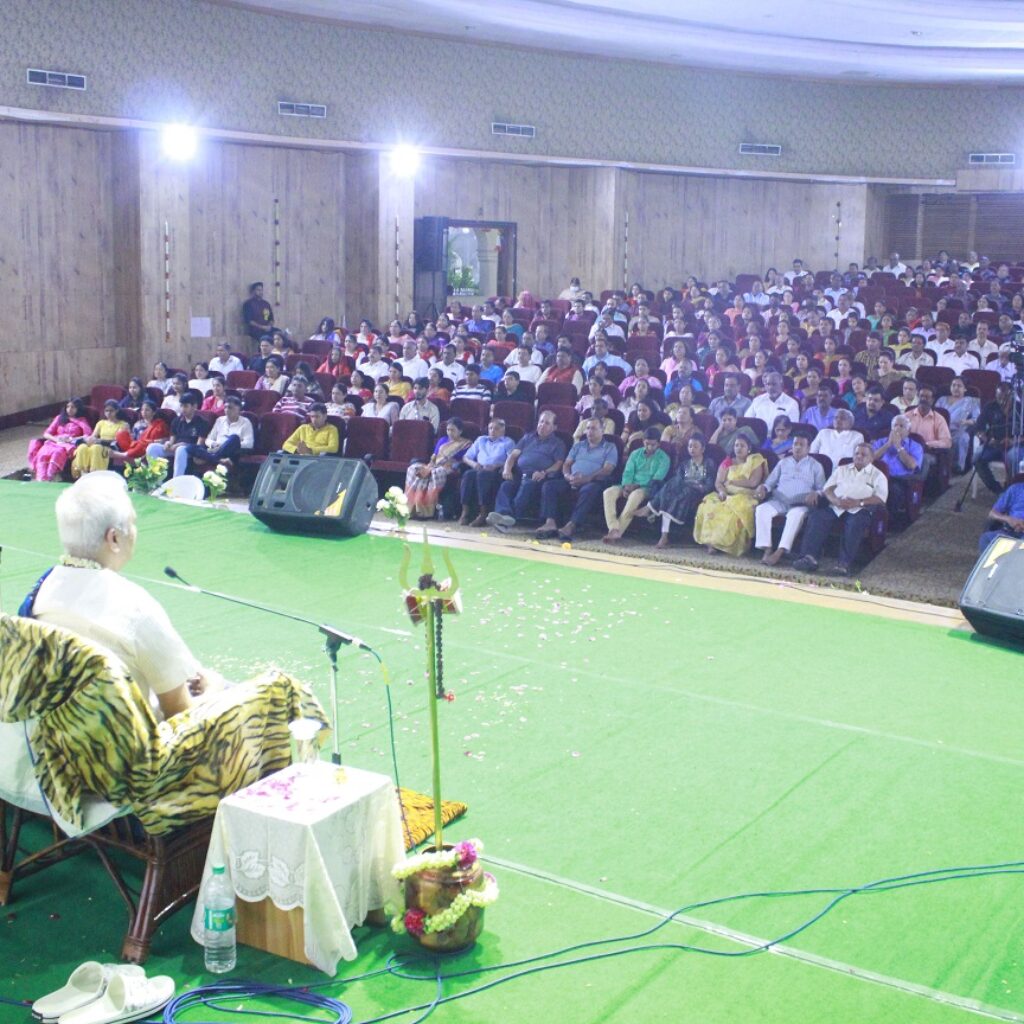 sadhguru ashram in india