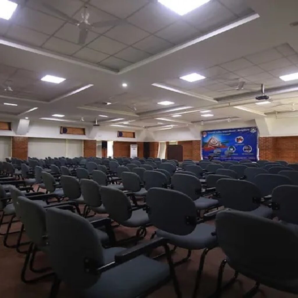 sadhguru ashram india